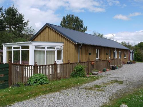 Marybank House | Roe Deer Cottage