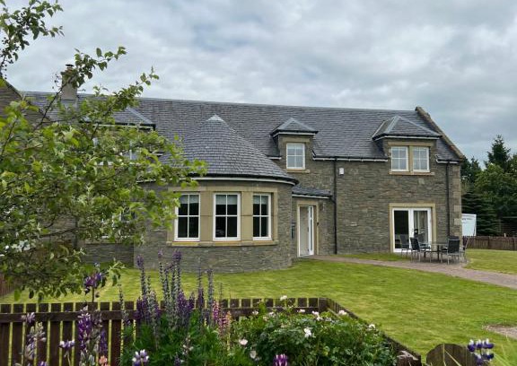 Perth House | Rohallian