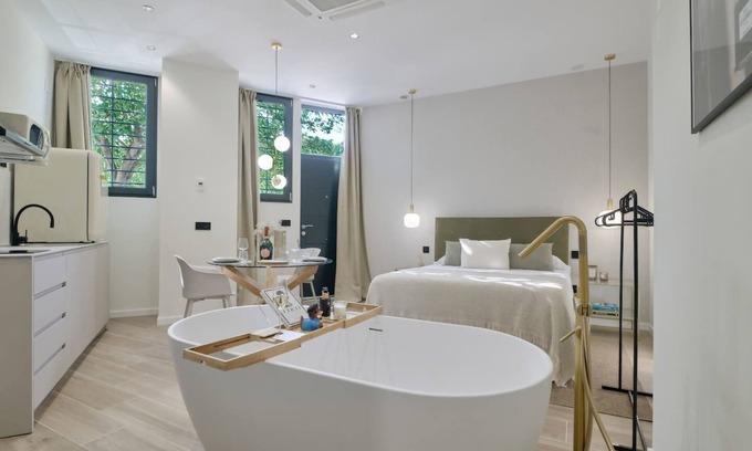 Poblats Maritims Apartment | Romantic Apartment N1 Oceanografico Virkin Suites