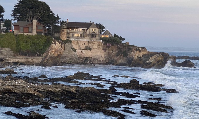 Shell Beach Cottage | Romantic Beach Oasis - 2 mins from the ocean