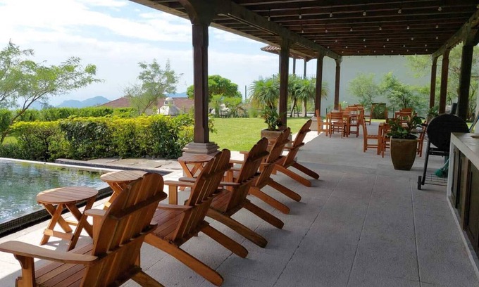 Alotenango Villa | Romantic bedroom lock-off villa Exelsa