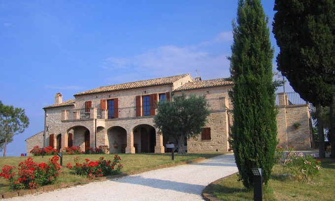 Acquaviva Picena Apartment | Romantic gallery in a breathtaking panoramic location