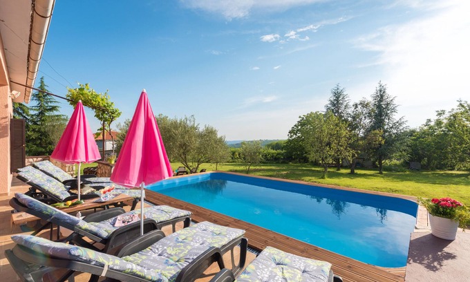 Topid House | Romantic Holiday Home with pool and large garden, surrounded by greenery