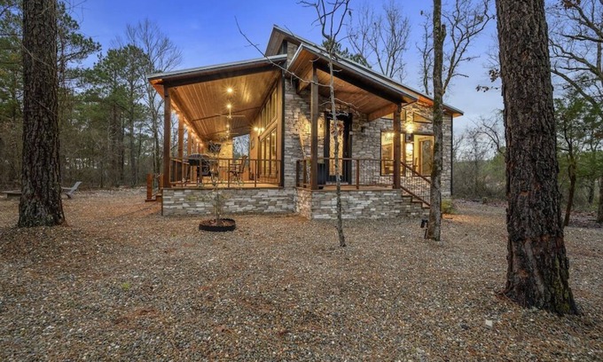 Broken Bow Cabin | Romantic Luxury Sauna Hot Tub Near Town