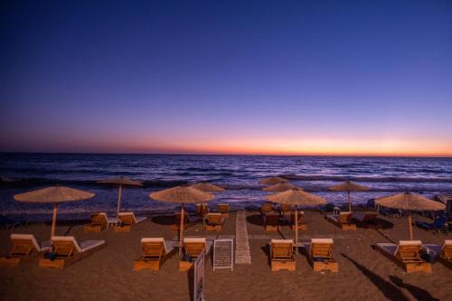 Agios Gordios House | Romantic Palace Beach Apartments