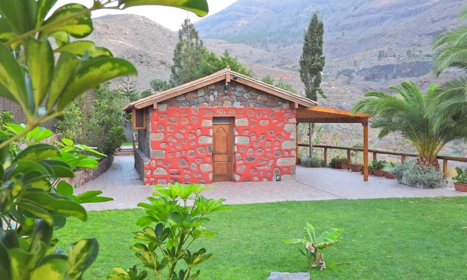San Bartolome de Tirajana Cottage | Romantic Rural House