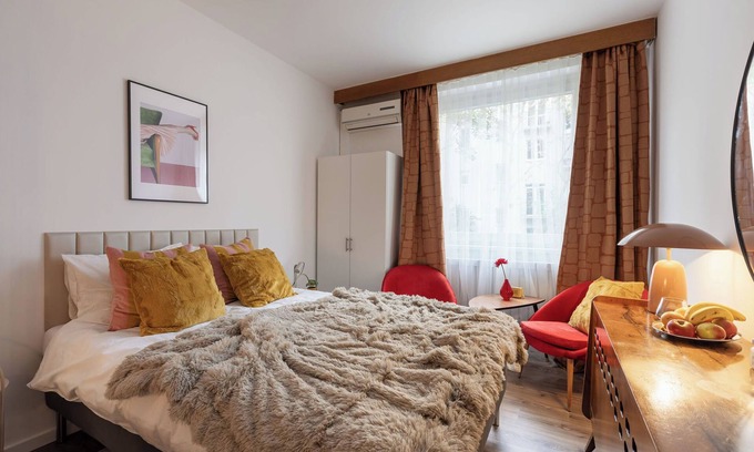 Ujlipotvaros Apartment | Romantic sweet Sixties hideaway
