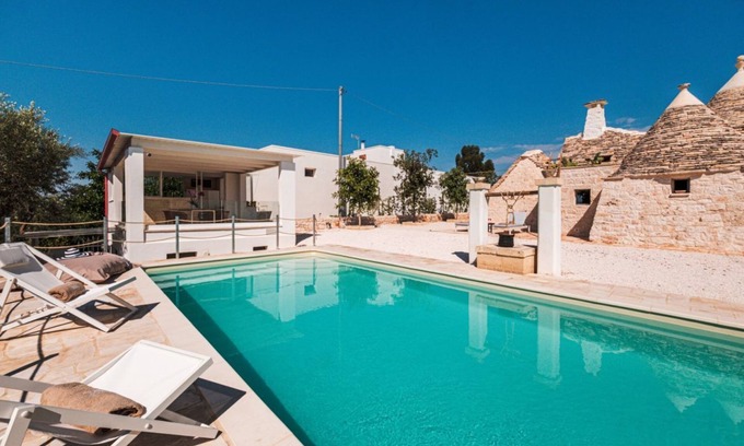 Impalata Villa | Romantic trulli with relaxation area, whirlpool, sauna, and private pool