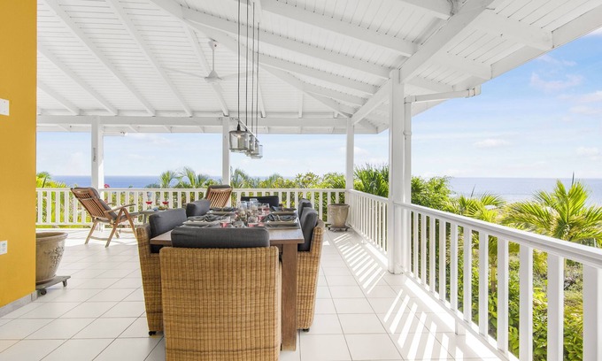 Bisento Villa | Romantic villa with pool and ocean view
