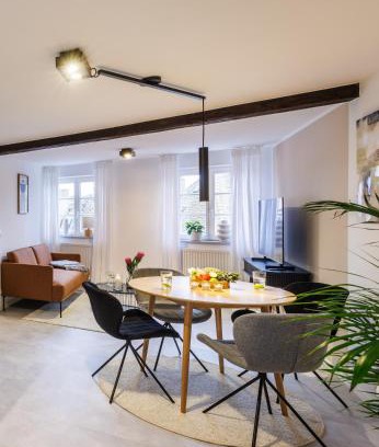 Bayreuth Apartment | Romantik pur! Whirlpool! 2 Schlafzimmer! Klimatisiert! Gassenviertel - Fußgängerzone!
