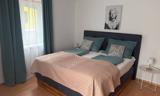 Dobl-Zwaring Apartment | Romantisches und großes Apartment in Dobl bei Graz EG D01