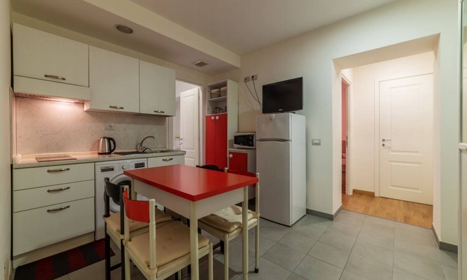 Rione XVIII Castro Pretorio Apartment | Rome Termini Comfy Apartment
