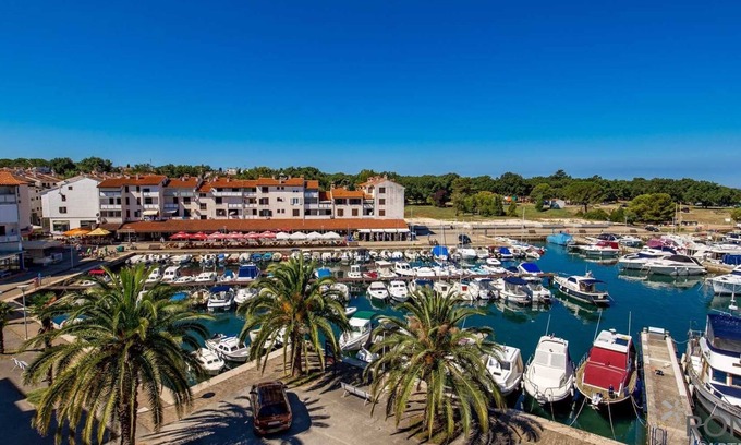 Cervar Porat Apartment | Rona apartment Zrinka (Bane)