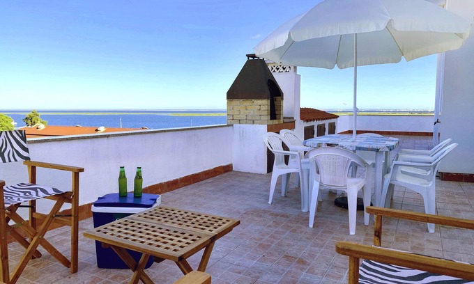 Olhao Apartment | Rooftop Olhão - Algarve. 3 bedroom apartment with sea view