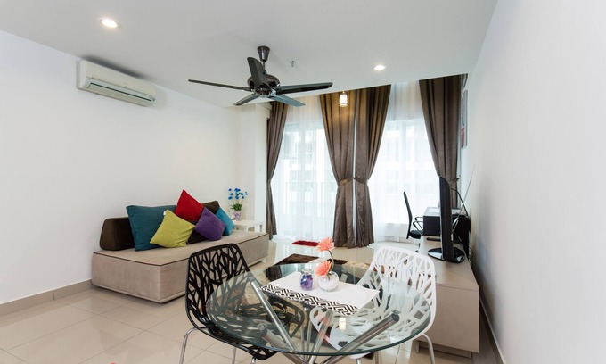 Ara Damansara Apartment | Rooftop Pool, modern, Center PJ Sunway
