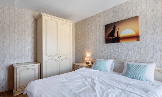 Reichenau Apartment | Room '2 Bett Ohne Seeblick' with Shared Terrace, Balcony and Wi-Fi