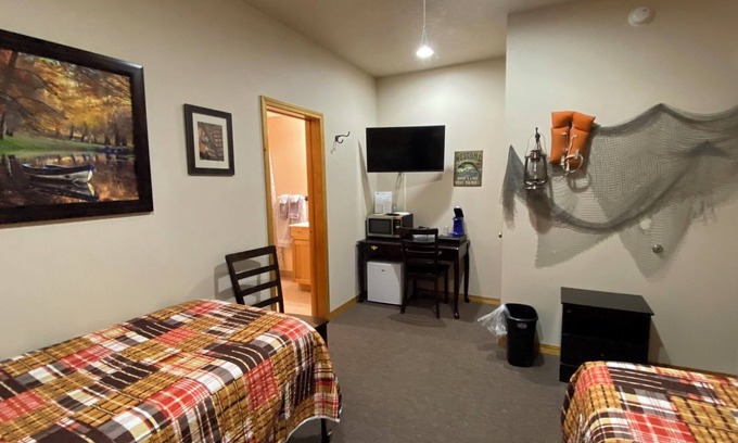 Wolf Creek Hotel | Room #2 @ Montana's Wolf Creek Lodge
