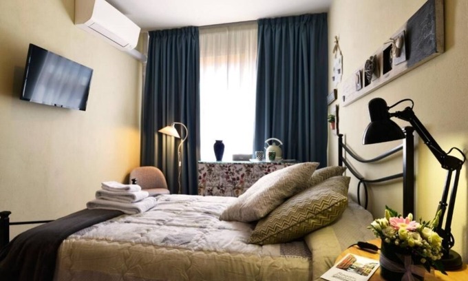 Old Town House | Room & Breakfast Canalino 21: Standard Double Room with Shared Bathroom