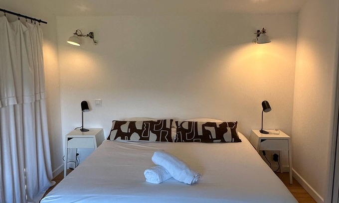 Murato Apartment | Room 'Chambre 1 - 1er Étage' with Mountain View, Wi-Fi and Air Conditioning
