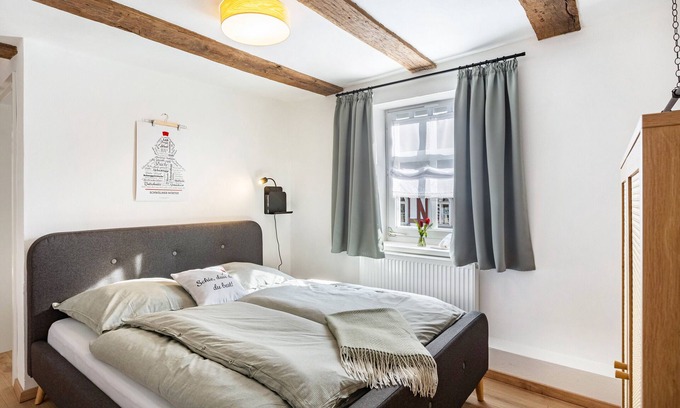 Ziegenhain Apartment | Room 'Doppelzimmer 7' with Wi-Fi
