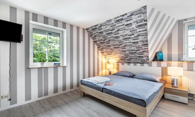 Esmark Apartment | Room 'Gästezimmer In Mittelangeln' with Wi-Fi and Air Conditioning