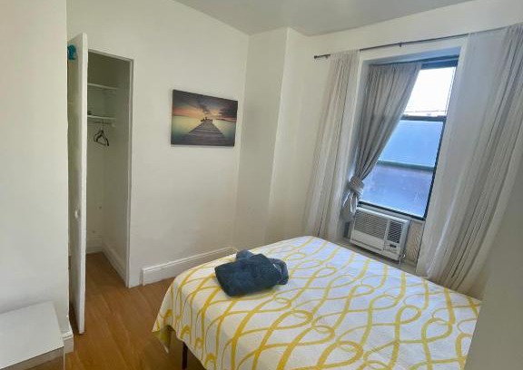 West New York House | Room in a 2 Bedrooms apt. 10 minutes to Time Square!