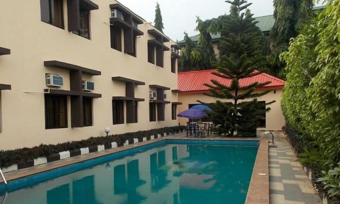 Umuahia House | Room in Lodge - Benac Suites and Hotel