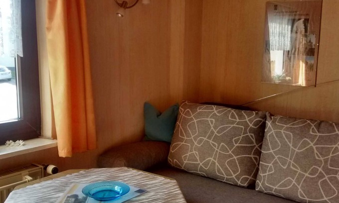 Diesdorf Apartment | Room left - private rental Maluche