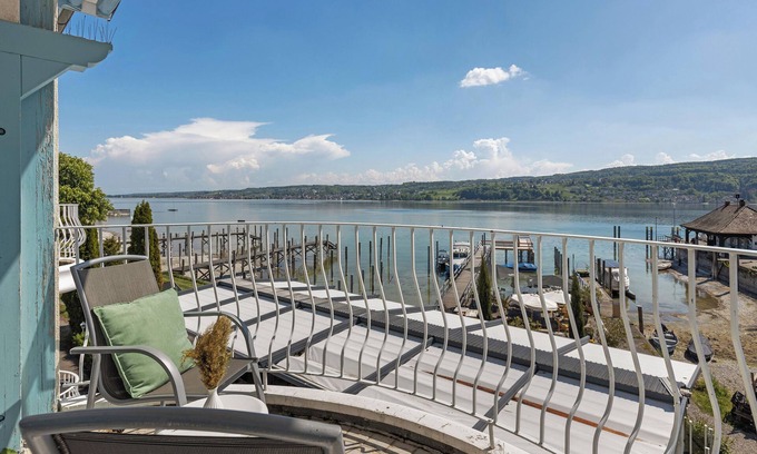 Reichenau Apartment | Room 'Mit Seeblick Und Balkon' with Lake View, Shared Terrace and Wi-Fi