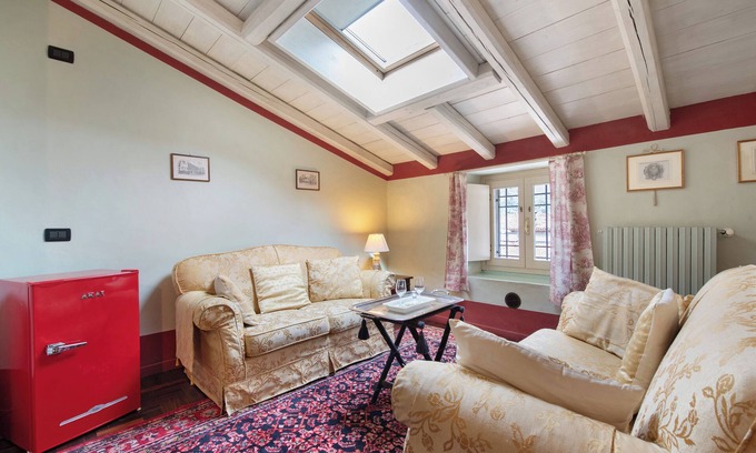 Iseo Apartment | Room 'Suite Con Vista Montagna' with Wi-Fi