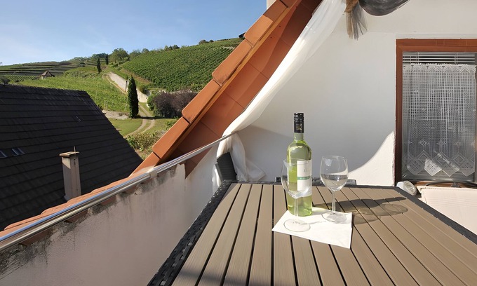 Achkarren Apartment | Room 'Zum Schlossberg' with Mountain View and Balcony