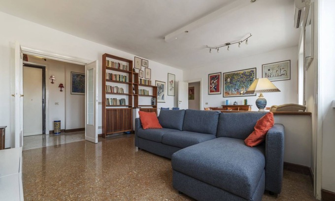 Quartiere XVII Trieste Apartment | Roomy and Bright Apartment With Terrace