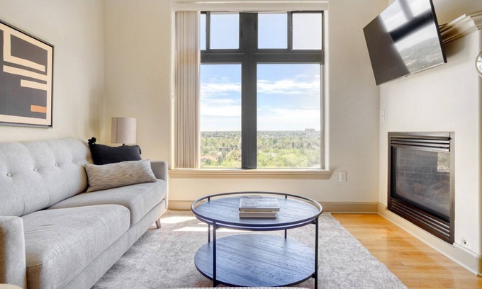 Glendale Apartment | Roomy Cherry Creek 2BR w/ Gym & Pool near Creekside Park, by Blueground