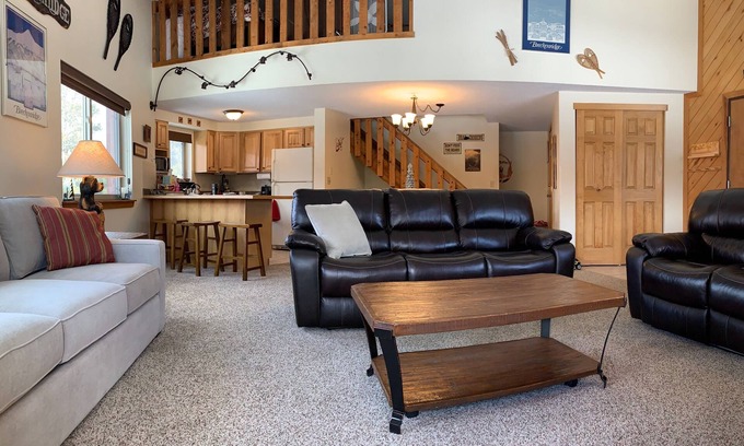 Four O'Clock Condo | Roomy ski-in 2BD+Loft. Easiest location in Breck
