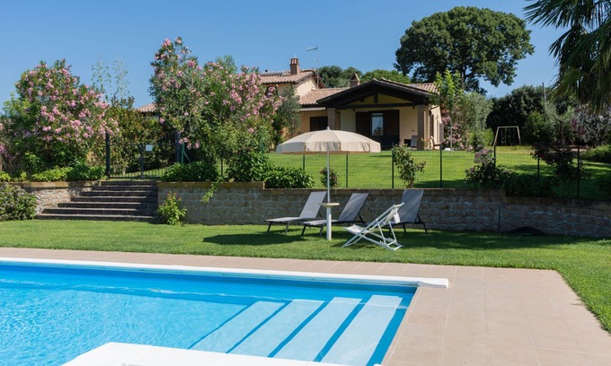 Bolsena House | Rosa Tea by Interhome