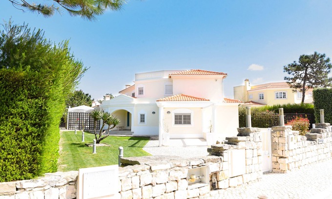 Praia del Rei Villa | Rosa Villa