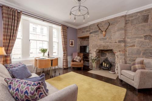 New Town Apartment | Rose Apartment