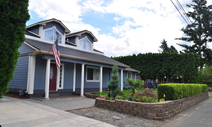 Carver House | Rose city vista