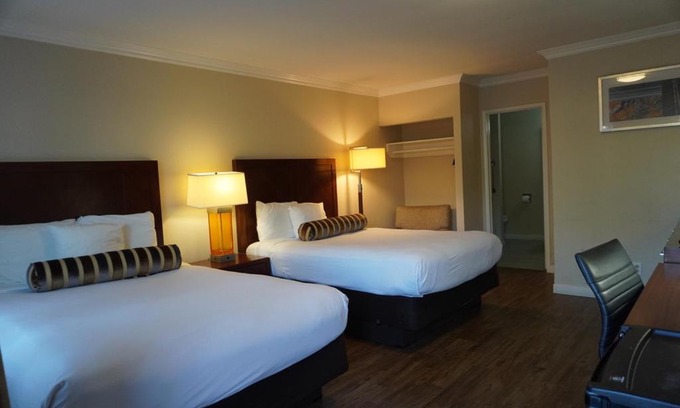 North State Hotel | Rose Garden Inn