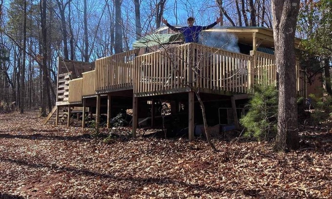 Cleveland Cabin | Rose's Cabin - A Rustic Pet-Friendly Cabin In The Woods