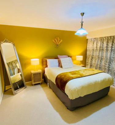 Invercargill House | Rosedale Retreat