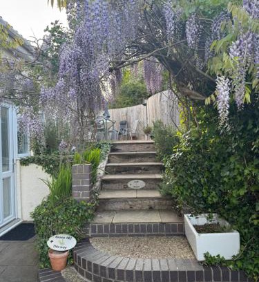 Winford House | Rosemary House BRS Airport Accommodation
