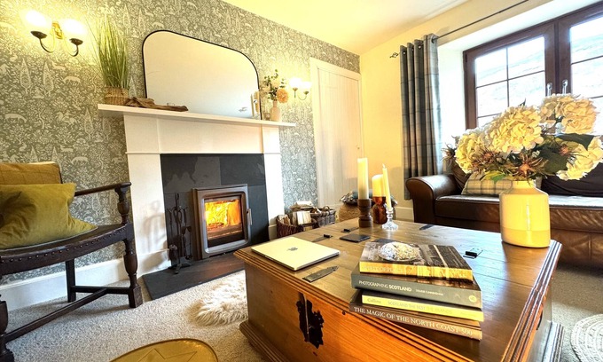 Gorstan Cottage | Rosemount Cottage TWO - traditional highland cottage