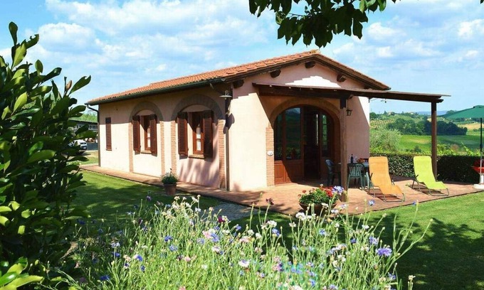 San Gimignano Villa | ROSETO Exclusive villa in San Gimignano.