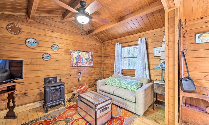 Rosman Apartment | Rosman Vacation Rental w/Charcoal Grill!