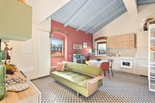 La Spezia Apartment | Rosso Malpelo