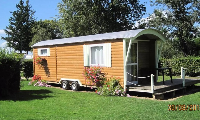 Perrex Cabin | Roulotte - 1 Schlafzimmer 4 Personen