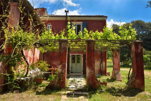 Roumanades House | Roumanades Estate