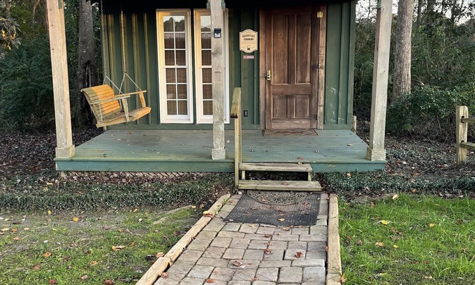 Hartsfield Cottage | Row Cottages Mossy Oak Cottage