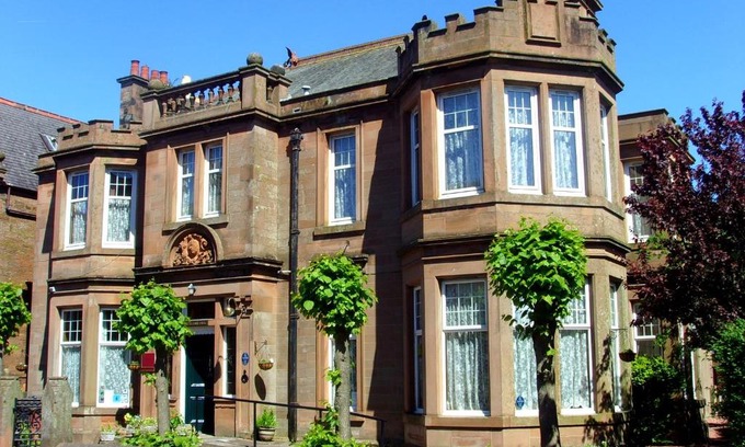 Annan House | Rowanbank House